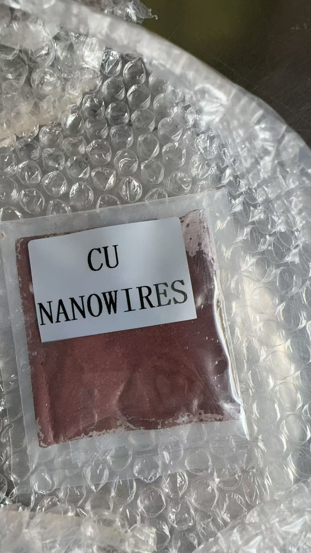 Mengapa Kawat Nano Tembaga Kami Dikirim dalam Bentuk Pelarut
